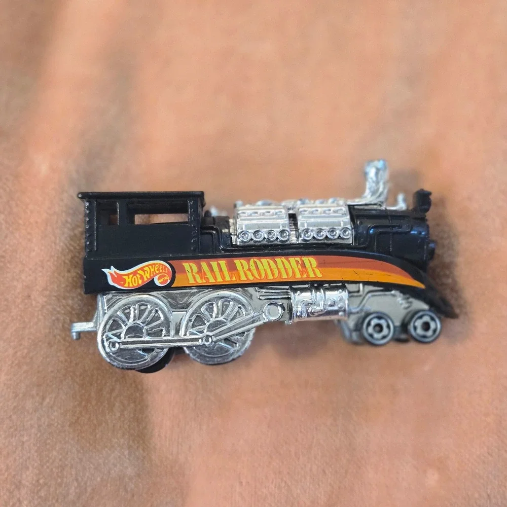 VTG Hot Wheels Rail Rodder Black Orange Yellow Diecast Train Locomotive Toy 1996